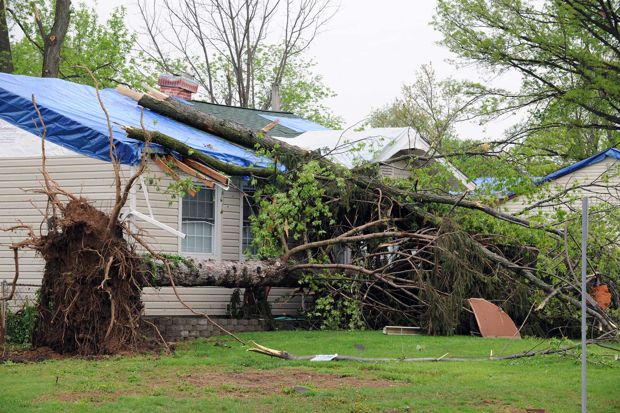 what to do when a storm damages your roof, middletown